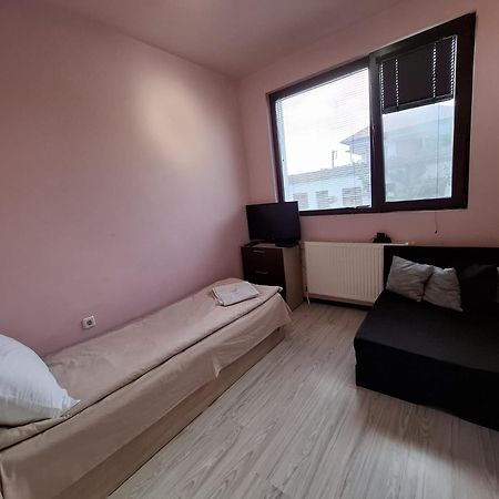 Guest Rooms Simona 2 Opanets Exteriér fotografie