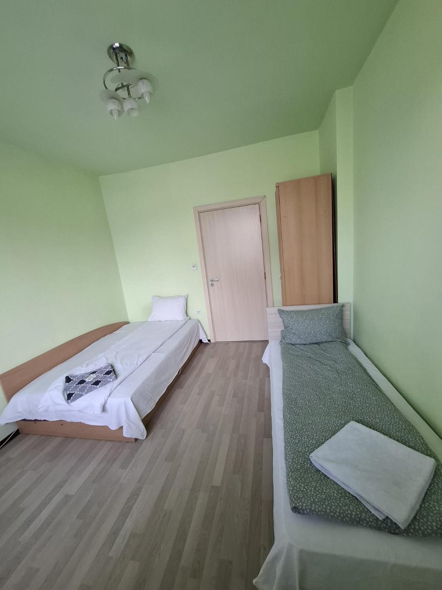 Guest Rooms Simona 2 Opanets Exteriér fotografie